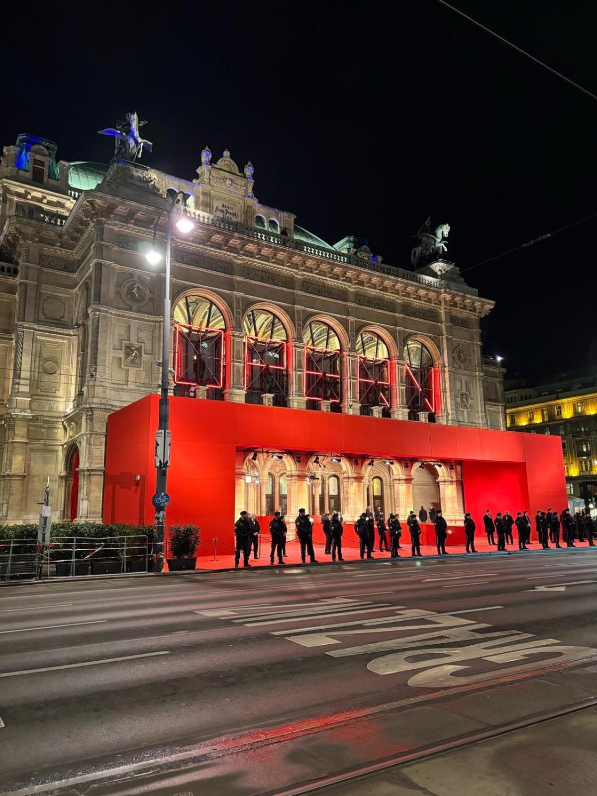 Operngasse-Karlsplatz Appartement Wenen Buitenkant foto