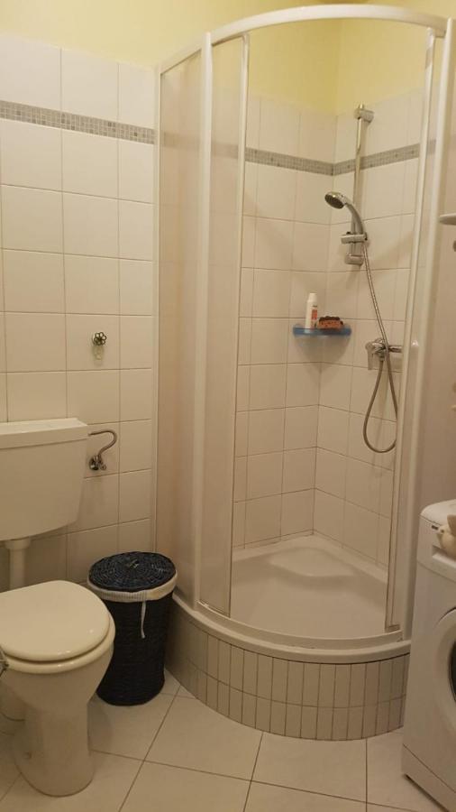 Operngasse-Karlsplatz Appartement Wenen Buitenkant foto